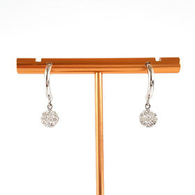 【天然正品】普柏琳AU750白金简约时尚花朵造型近40分钻石耳坠300825NJS43 现售价：2880