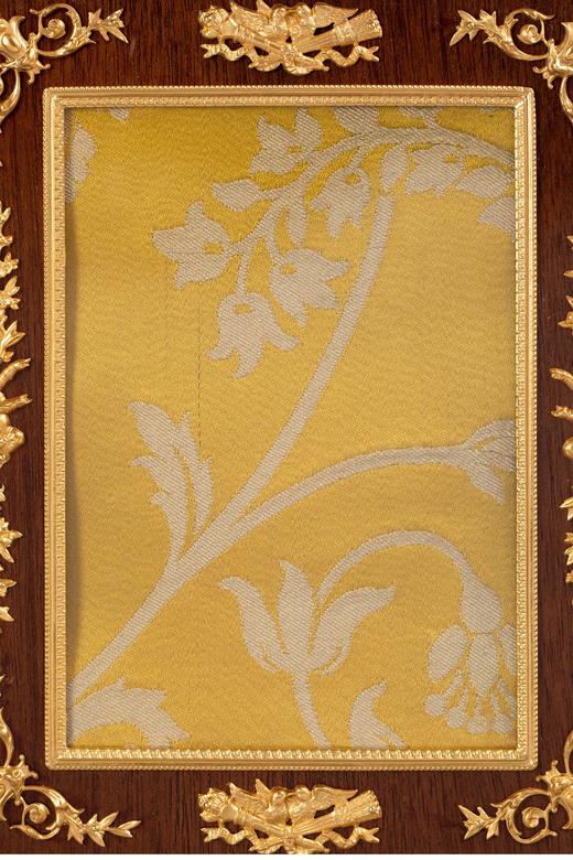 独角鹿西洋古董法国出品路易十六风格天使繁花主题铜鎏金精雕装饰天然木纹方形古董相框 商品图3