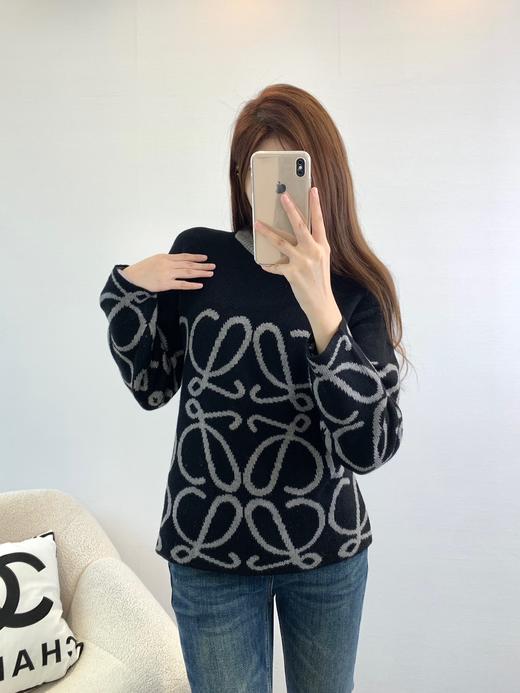 TY402-LOEWE SS22 纯色Logo提花长袖圆领毛衣 男款 黑色  (PG*MM) 9.10直播款 商品图2