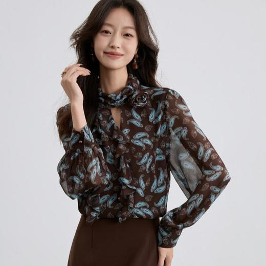 「自」全新升级【铂金会员165/天猫219/差价54】(52300)洛诗琳新款复古印花上衣2025秋季新款气质碎花雪纺衬衫女 商品图1