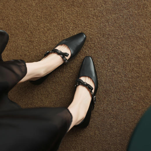 【预售5天】法式复古真皮低跟小皮鞋女新款尖头浅口单鞋一字带玛丽珍鞋HYT&MS-7439 商品图3