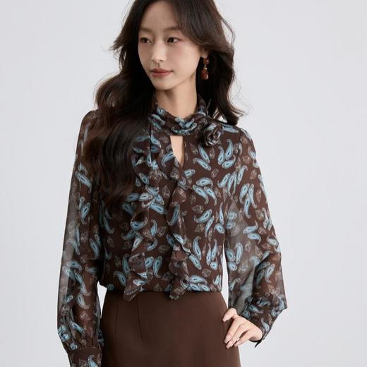 「自」全新升级【铂金会员165/天猫219/差价54】(52300)洛诗琳新款复古印花上衣2025秋季新款气质碎花雪纺衬衫女 商品图2