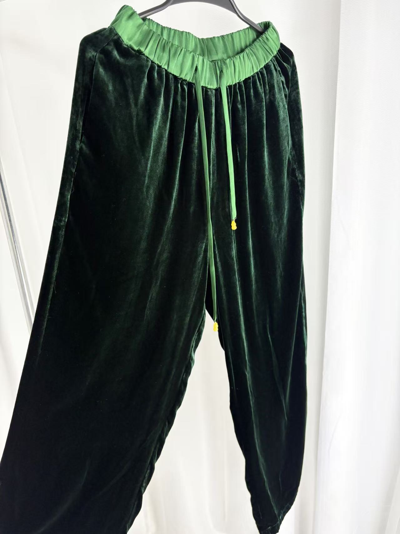 【新品】绿色高级 真丝丝绒裤 显瘦 现货 福利品 不退不换