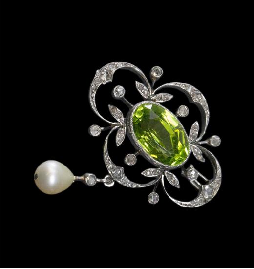 独角鹿西洋古董法国出品美好时代风格自然花叶造型铂金镶嵌橄榄石钻石及天然海水珍珠胸针古董珠宝 商品图1