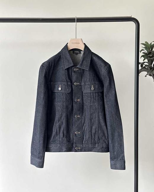 现货 THS-无  APC家 源尾必入 丹宁牛仔外套QF093+简约通勤牛仔包 CQ1414 棒球帽 CN211 商品图7