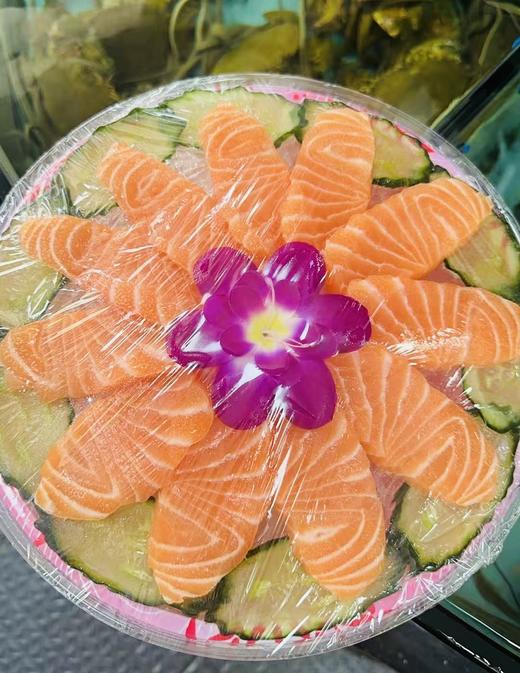 【预售款！周三到店提货】新鲜挪威三文鱼中段鲜切刺身生鱼片*500g 商品图0