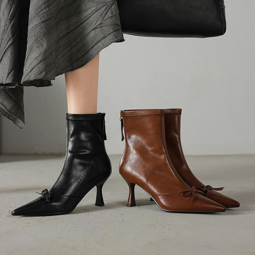 【预售5天】法式棕色蝴蝶结高跟短靴尖头弹力靴秋冬显瘦气质瘦瘦靴子WC&M3496 商品图2