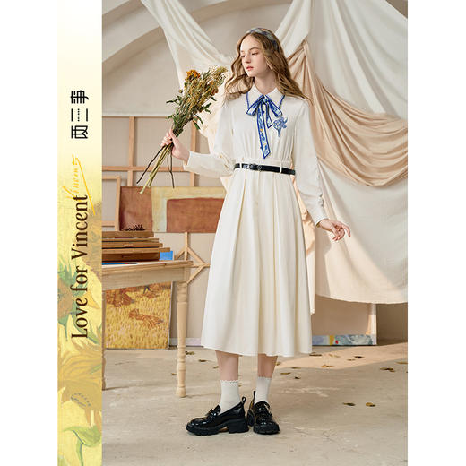 两三事梵高文艺月台间隔2025秋季新款可拆印花领带a字连衣裙长裙 商品图0
