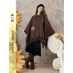 【暖冬内购】两三事梵高文艺摩卡香气2025秋冬款绣花流苏下摆斗篷羊毛呢外套女