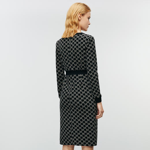 EITIE爱特爱冬季新款气质V领高腰显瘦印花连衣裙8007711 商品图4