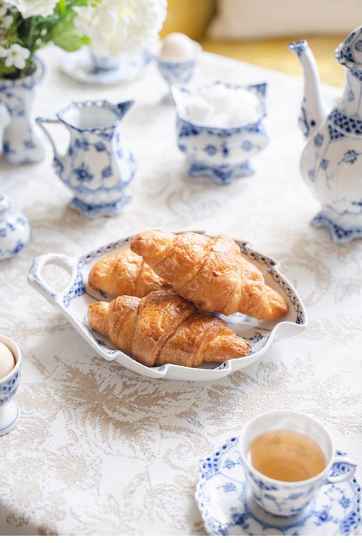 【已售】独角鹿西洋古董丹麦皇家哥本哈根瓷窑出品“蕾丝唐草”系列手绘植物主题茶具餐盘套件 商品图2