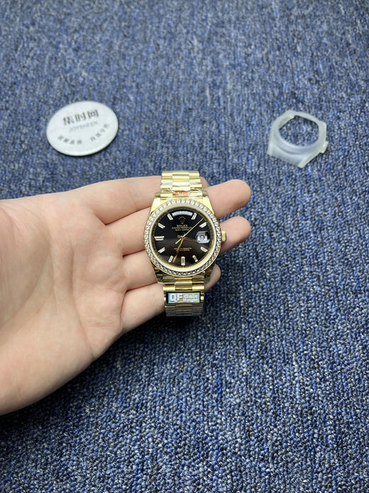QF配重版 重量180克+ 劳力士星期日历型系列 日志40mm 黑冰糖DD 钻圈款 商品图0