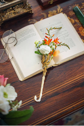 独角鹿西洋古董1850-1880年代法国出品麦穗主题铜鎏金精雕母贝手柄捧花棒