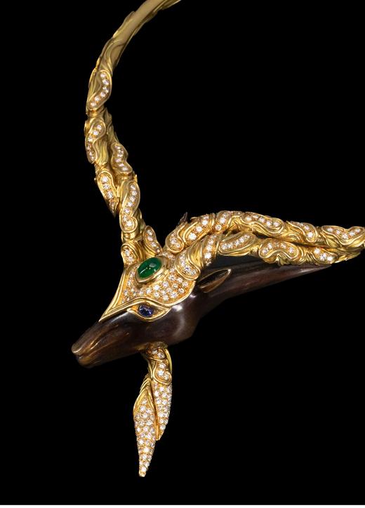 独角鹿西洋古董法国顶级珠宝品牌尚美Chaumet出品骏马造型18K黄金装饰青铜镶嵌钻石祖母绿及蓝宝石古董项链 带原盒 商品图4