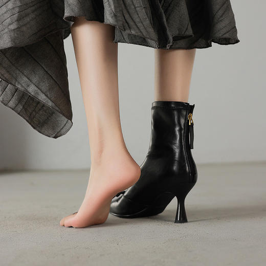 【预售5天】法式棕色蝴蝶结高跟短靴尖头弹力靴秋冬显瘦气质瘦瘦靴子WC&M3496 商品图3