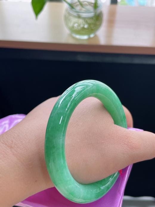 55圆条翡翠手镯 商品图7