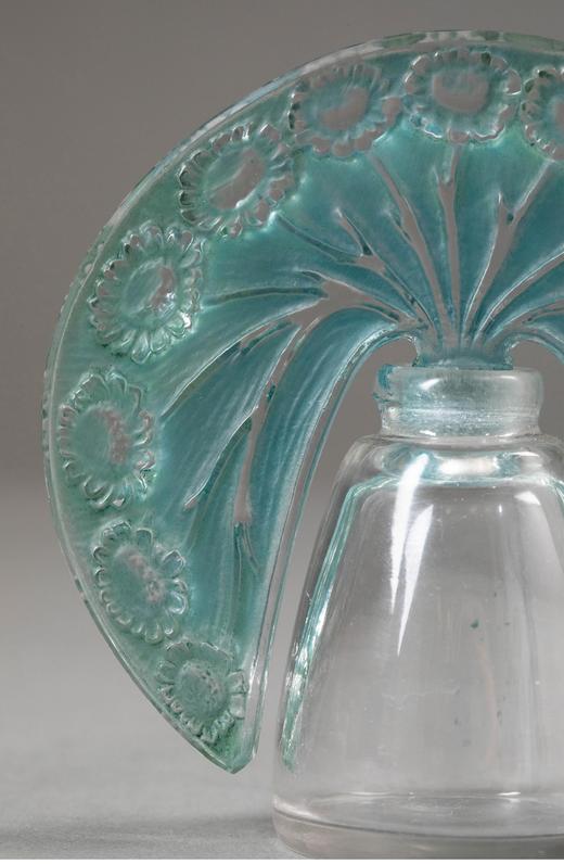 独角鹿西洋古董法国顶级水晶工坊莱俪LALIQUE设计出品「Pâquerettes」款蓝色水晶古董香水瓶 商品图3