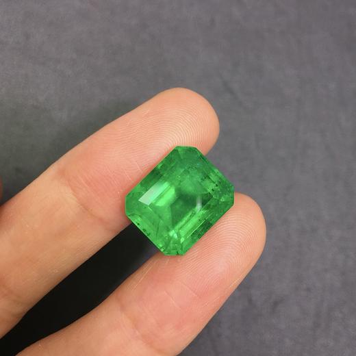 10.82ct刻面祖母绿裸石 商品图2