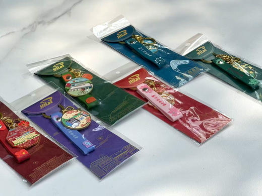 校景含软胶挂绳金属钥匙扣 商品图2