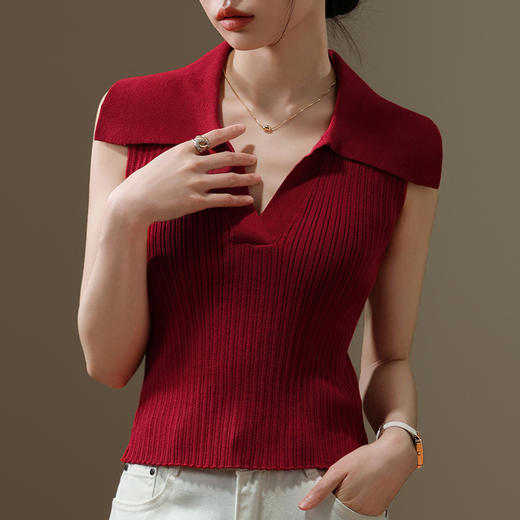 针织打底背心女2025年新款女装复古翻领显瘦外穿V领短款内搭上衣 商品图1