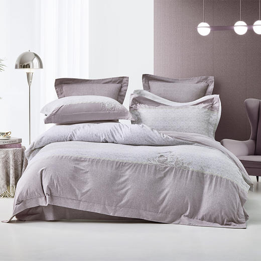 多喜爱 全棉磨毛床上用品四件套 {纹本无界系列}秋日暖意/格列尔特/玫瑰忆梦hl 【新疆棉磨毛】【柔暖触肤】【精美礼盒】【精致刺绣】温暖舒适 手感细腻 商品图10