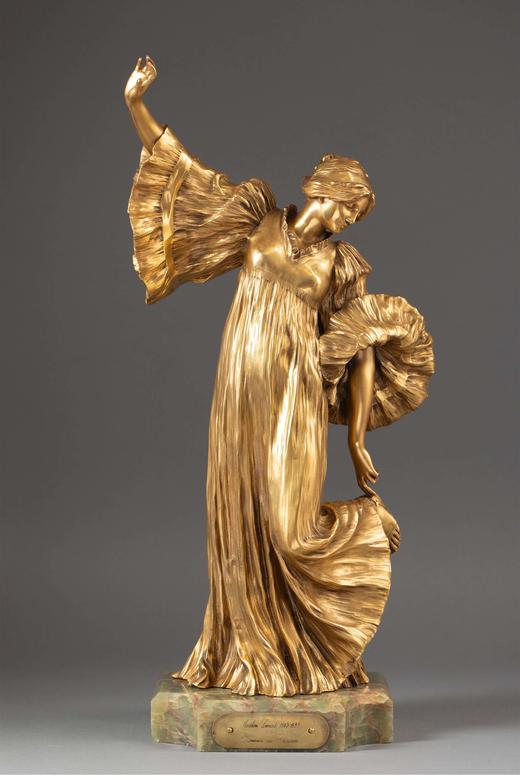 独角鹿西洋古董法国雕塑艺术家A.Léonard签名创作Susse Freres工坊出品飘带舞者系列缟玛瑙底座青铜鎏金古董雕塑艺术摆件 商品图0