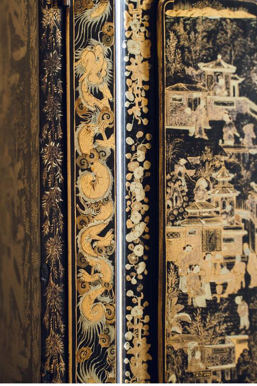 【已售】独角鹿西洋古董国清代东方花叶龙纹装饰园邸人物主题黑漆描金双开门收纳柜古董家具 商品图4