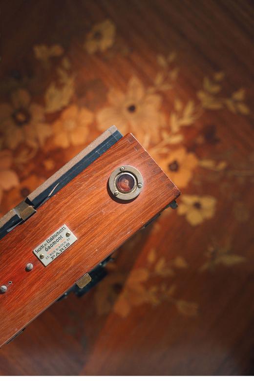 独角鹿西洋古董 法国著名公司高蒙Gaumont出品胡桃木及牛皮装饰黄铜配Koilos快门大画幅风琴机外景相机 商品图6