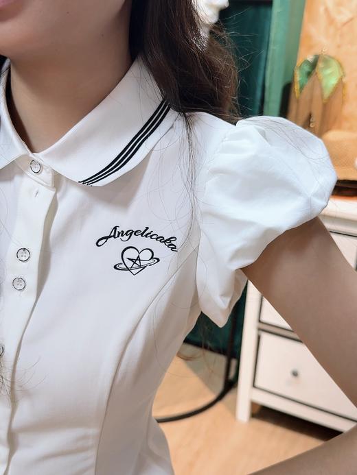 学院风白色泡泡袖上衣 商品图3