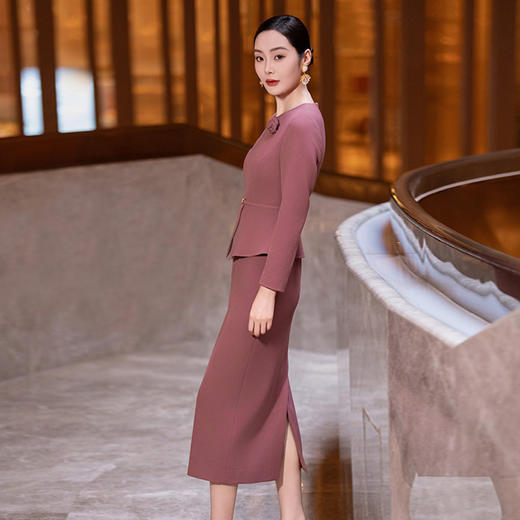 Y435粉色连衣裙女2025秋季新款气质时尚减龄修身显瘦假两件长袖直筒裙 商品图2
