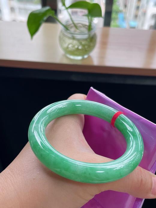 55圆条翡翠手镯 商品图6