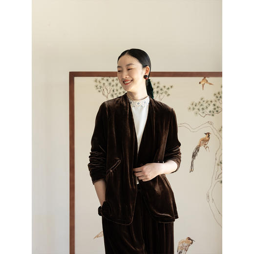 牧衣游原创 丝绒净色短外套素雅东方简约高级百搭中式风开衫 湖畔 商品图2