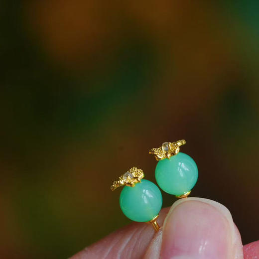 龢盒原创 9k金澳玉蝴蝶耳钉 商品图1