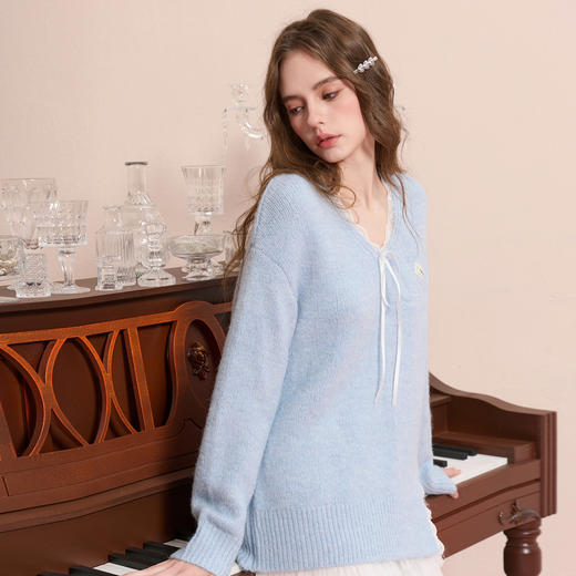 三彩2025冬季新款蕾丝花边V领针织衫开叉长袖套头上衣慵懒宽松M 商品图3