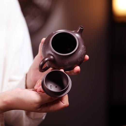 （下单赠下单赠茶杯+茶叶）俞震大师5款紫砂壶 | 皆为原矿紫茄泥，经30年陈腐，1180°高温煅烧而成 商品图7