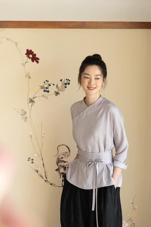 牧衣游原创 重磅22姆米双宫绸净色真丝衬衫复古新中式上衣 闻风里 商品图5