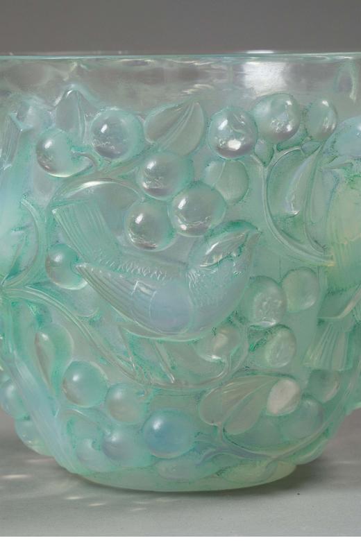 独角鹿西洋古董 法国顶级水晶工坊莱俪LALIQUE设计出品「Avallon 阿瓦隆」主题淡绿色欧泊水晶花瓶艺术摆件 商品图1