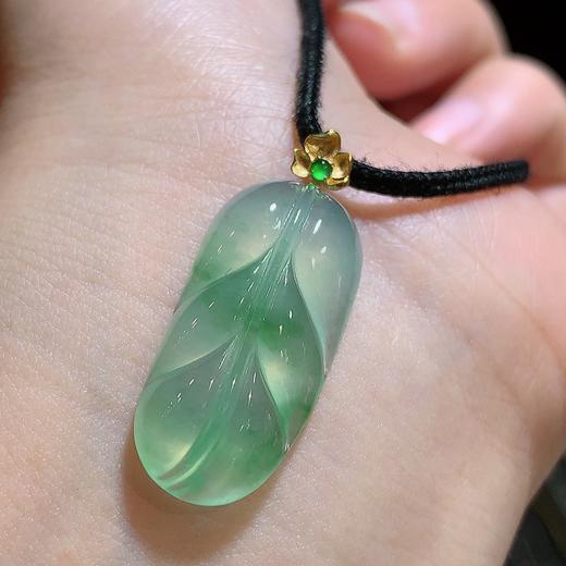 叶子翡翠吊坠 商品图2