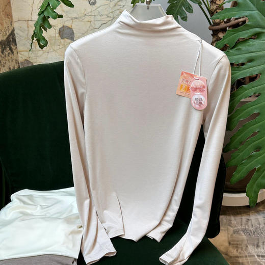 ¹日本代工厂【男姐同款】柔润小奶皮半高领打底衫 舒适又百搭  亲肤软糯 轻薄保暖 CF01-CRMM-BSPK 商品图5