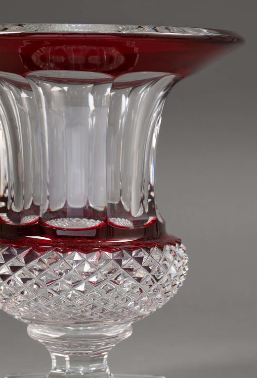 【已售】独角鹿西洋古董法国著名水晶工坊圣路易出品Versaille款美第奇樽造型红色水晶精雕古董花瓶 商品图2