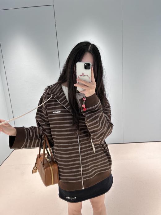 缪缪  25fw早秋新款 咖色条纹棉质拉链连帽卫衣外套（DQJ*MM） 商品图11