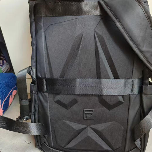 新款原单正品斐乐Fila休闲双肩背包抽绳包 多口袋电脑背包  大容量出行包 出差旅行包 商品图6