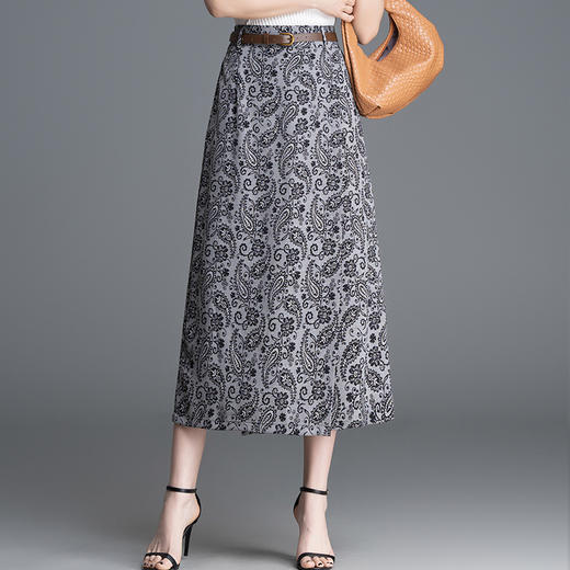 YQM-8832洋气百搭腰果花阔腿裤裙裤女2025秋季新款高腰垂感显瘦减龄休闲裤 商品图0