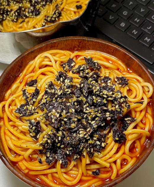 头水紫菜直接当零食吃!【果然U品 即食烤紫菜】免切免撕免洗直接吃💯鲜、甜、滑、嫩🙌鲜掉眉毛的“海上松茸”，营养满分 ✅严选中国「“紫菜之乡”」福建一霞浦的头茬紫菜❗️ 商品图8