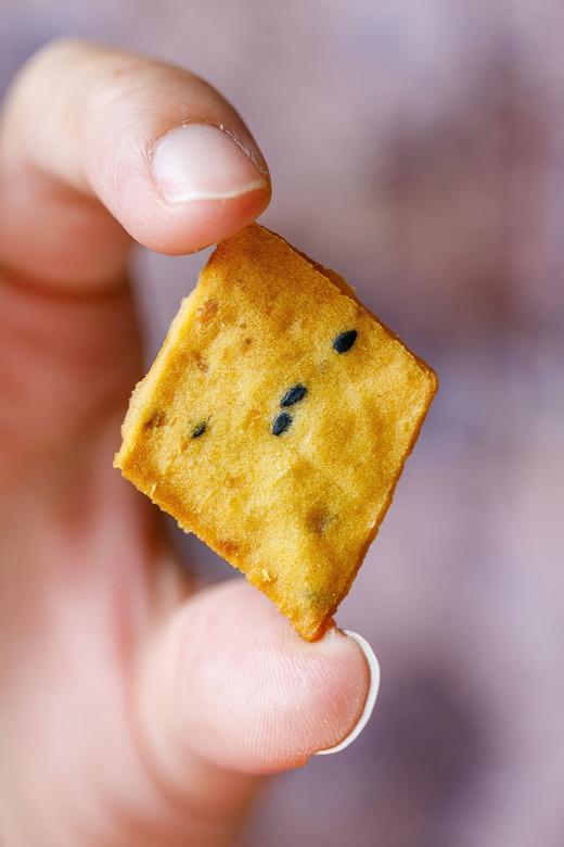 朴食有方地瓜小酥，用“非油炸、纯薯芯、低温慢烤”三大革新，打破传统地瓜片的油腻宿命！ 商品图6
