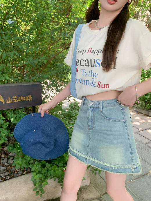 <曾小咸推荐>现货秒杀！微信超特价！浅杏色字母短袖  日常119.99 立减60 秒杀59.99！ 商品图9