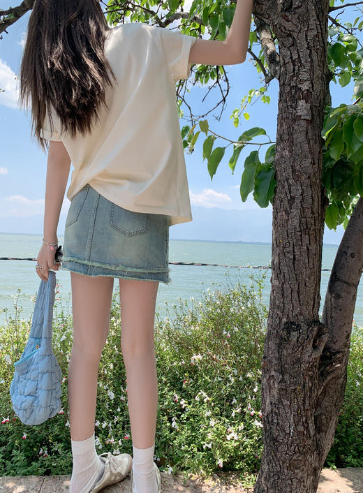 <曾小咸推荐>现货秒杀！微信超特价！浅杏色字母短袖  日常119.99 立减60 秒杀59.99！ 商品图6