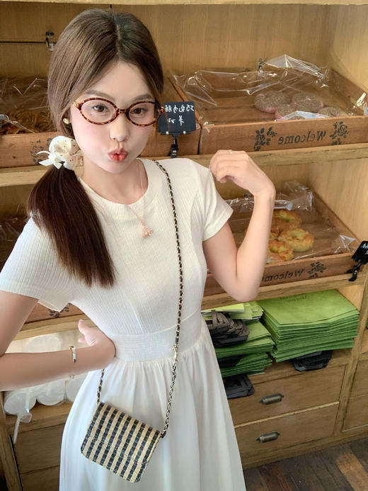 【189元任选2件】最后一波现货！韩系气质米杏色显瘦短袖连衣裙 商品图3