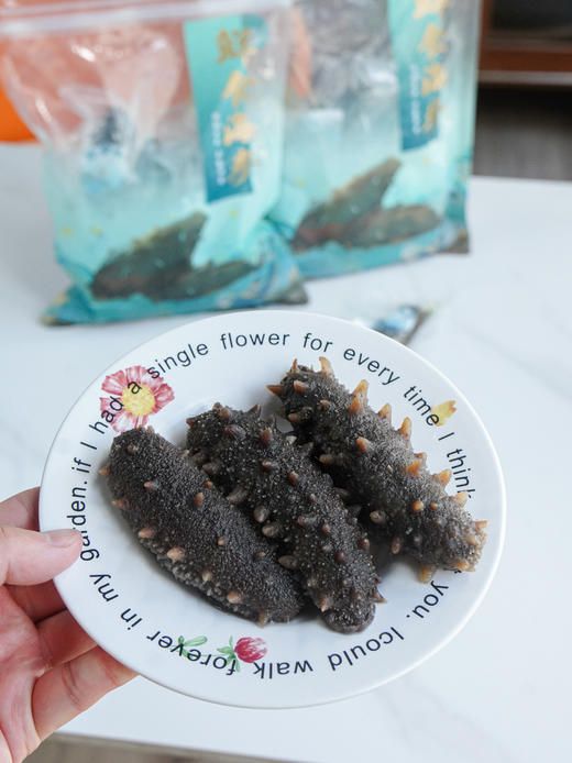 【下单享赠品】【 高营养高蛋白】 正宗大连辽参即食海参   5年以上8头规格 纯净冷水海域捕捞  入口安心 解冻即食  蒸蛋煲汤 营养美味 自吃送礼佳 新老包装随机发 商品图1