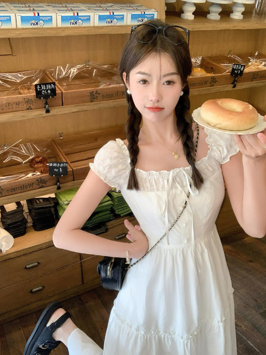 <曾小咸推荐>现货秒杀！微信超特价！甜美高腰显瘦白色A字连衣裙 日常229.99 立减120 秒杀109.99！ 商品图9